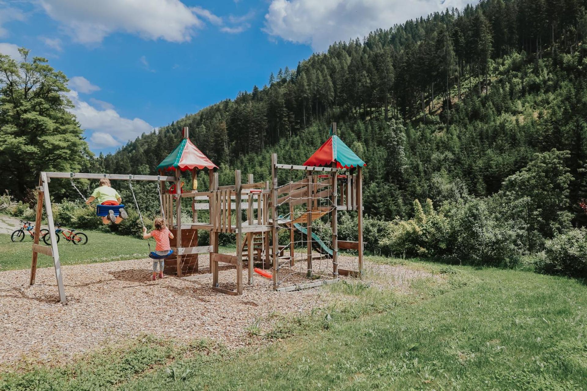 Landhaus Gruenjuwel Himmelberg エクステリア 写真