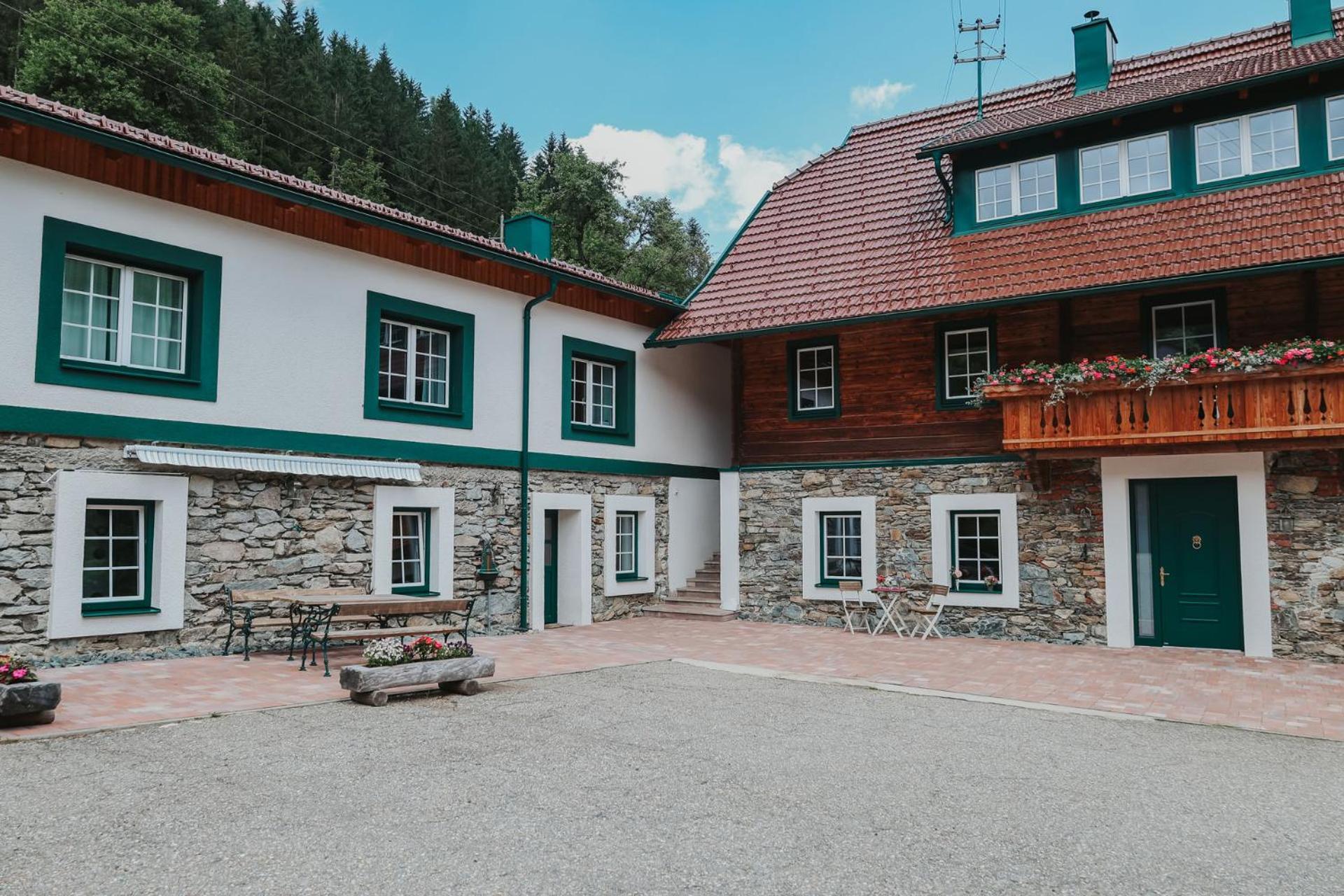 Landhaus Gruenjuwel Himmelberg エクステリア 写真