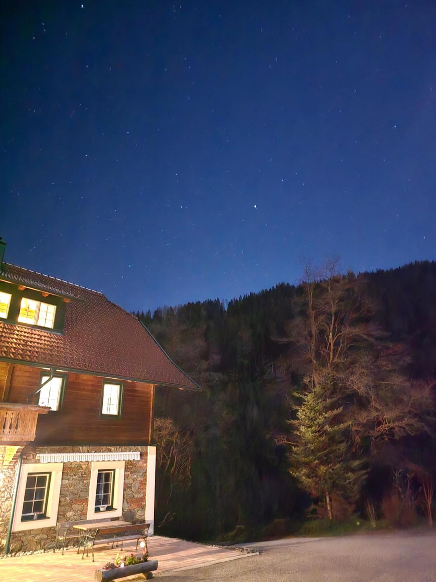 Landhaus Gruenjuwel Himmelberg エクステリア 写真